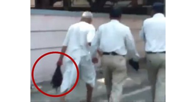 Hindistan'da bir garip olay! Karısının kesik başıyla sokak sokak dolaştı