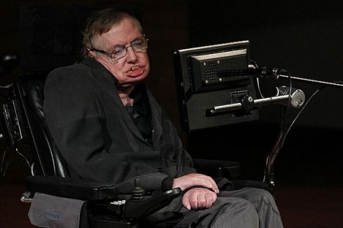 Stephan Hawking: En büyük gizem kadınlardır