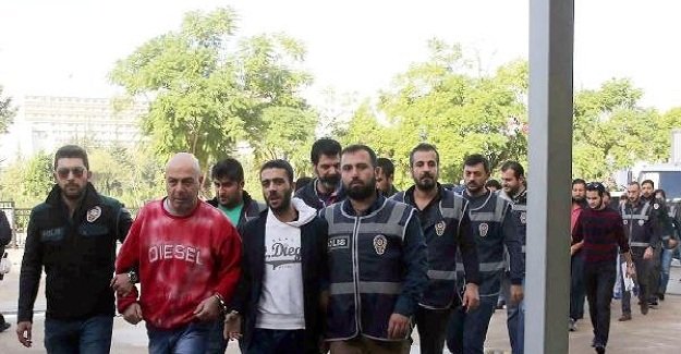 Antalya'da uyuşturucu operasyonu! 13 kişi gözaltına alındı!