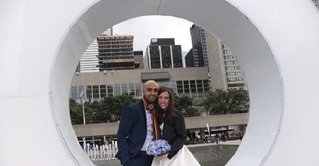 Kanadalı çiftten insanlık dersi! Aylan'ın fotoğrafını görünce düğünlerini iptal ettiler!