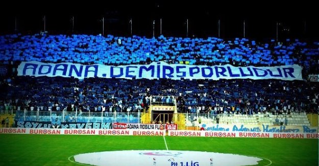 Adana Demirsporlu futbolculardan Özköylü'ye "dön" çağrısı