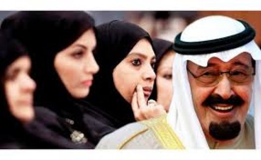 Suudi Arabistan'da kadınlar ilk kez sandığa gidiyor