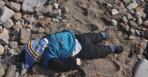 Ege'de mülteci faciası: 39 ölü