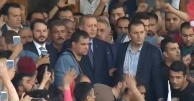 Erdoğan'dan Gülen'e: Sıkıysa Türkiye'ye gel