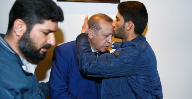 'Tek ümidimiz, ağabeyimiz Erdoğan'