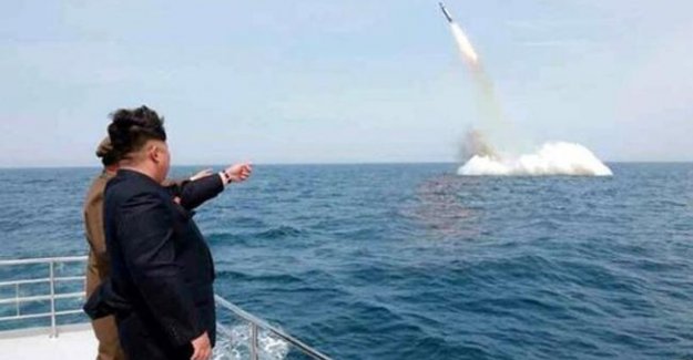Kuzey Kore Japonya'ya Füze Fırlattı