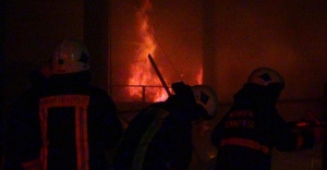Konya'da feci yangın! Kereste fabrikasını alevler sardı...