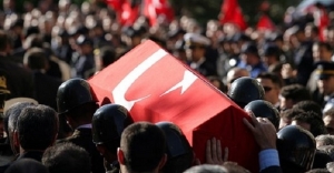 SON DAKİKA: Diyarbakır'dan acı haber! Şehit polis sayısı 2'ye yükseldi!